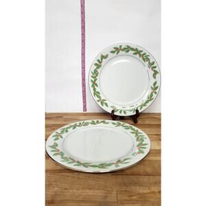 Pair of Vintage Crown Ming Holly Dinner Plates